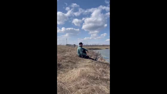 Man jumps from car before it plunges into water in Russia