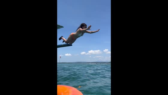Plank jump fail into Puerto Princesa waters!
