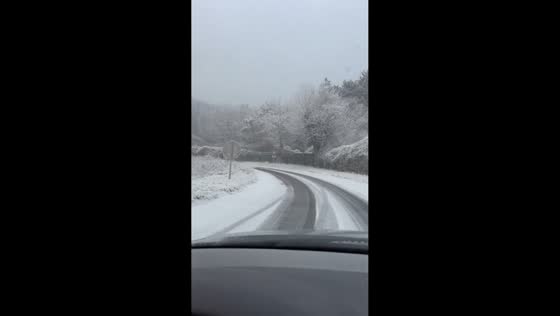 Heavy snowfall blankets N118 highway near Bièvres in Essonne, France