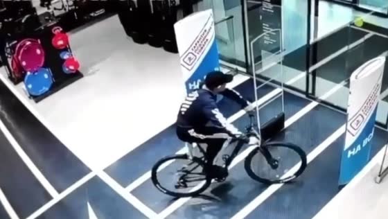 Man caught riding stolen bicycle before reselling in Pushkin, Saint Petersburg, Russia