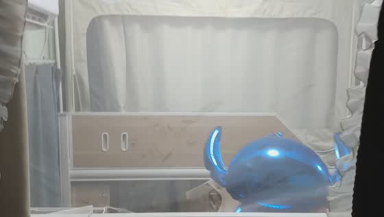 Stitch balloon unexpectedly turns around to reveal its face in Zhejiang, China