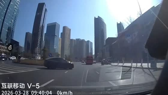 Car crashes after black vehicle suddenly appears in Liaoning, China