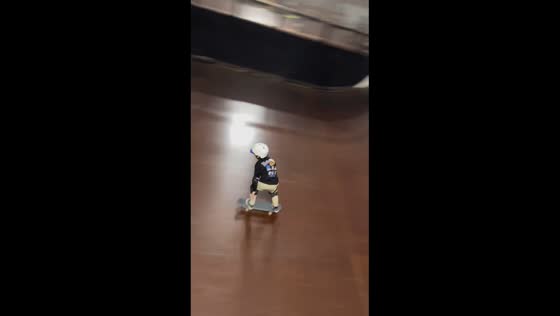Tiny skateboarding prodigy shreds with determination in Kobe, Japan