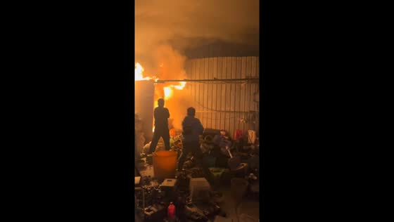 Warehouse fire breaks out in Guangxi, China