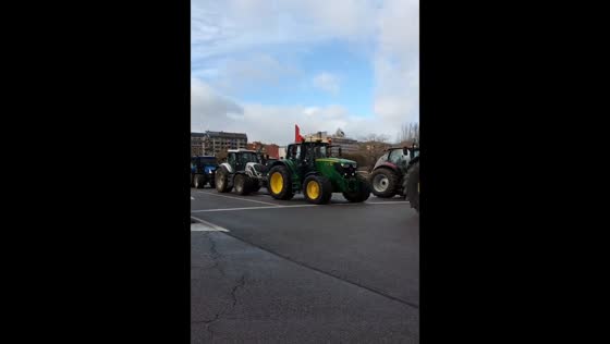 Farmers stage tractor protest against EU–Mercosur trade deal in León, Spain