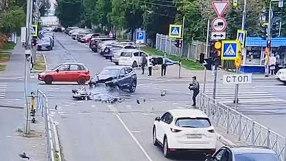 High-speed motorcycle accident caught on camera in Arkhangelsk, Russia