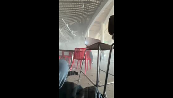 Powerful earthquake shakes building in Pereira, Colombia
