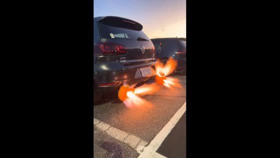 Car shoots flames through pumpkins in New York