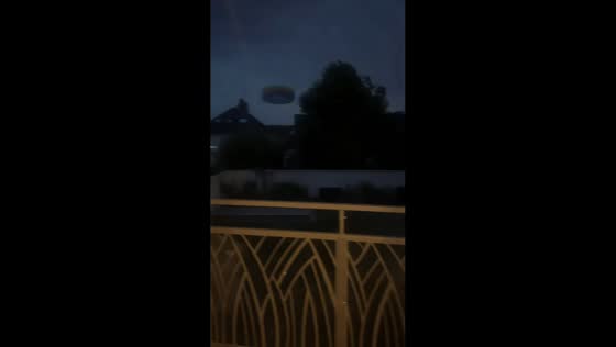 Strong winds send inflatable pool flying in Ozoir-la-Ferrière, France