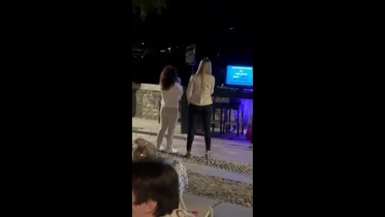 Dog gives hilarious reaction to out-of-tune singing in Cannobio, Italy