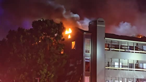 Six-alarm fire engulfs apartment complex in California, USA