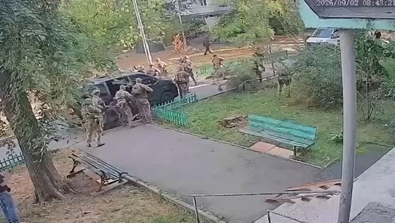 Multiple gunshots heard during confrontation between security officers in Kyiv, Ukraine