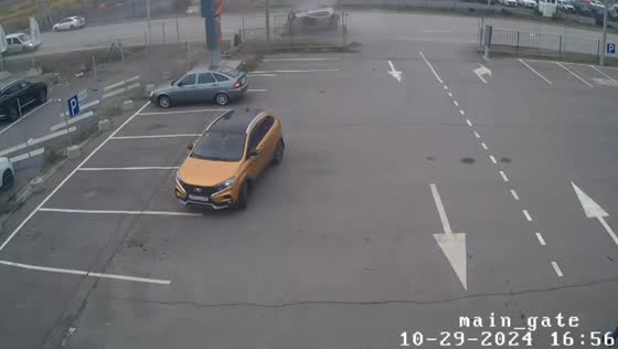 Motorist ejected in crash in Shakhty, Rostov Region, Russia