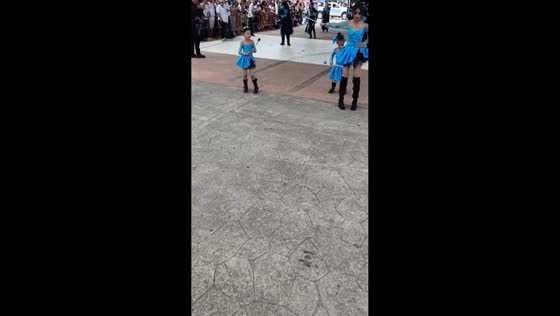Child accidentally gets hit by baton during independence parade performance in Choluteca, Honduras