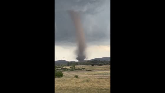 Rare supercell tornado spotted in El Toro, Castellón, Spain