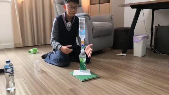 Boy successfully performs dice and bottle trick in Zhejiang, China