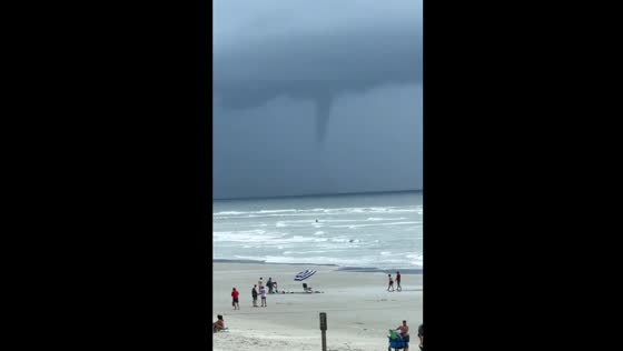 Waterspout forms off North Myrtle Beach