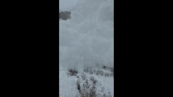 Avalanche engulfs train in Zermatt, Switzerland