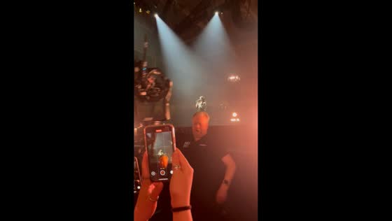 Moving camera nearly hits stage guard during Billie Eilish show in Oslo, Norway
