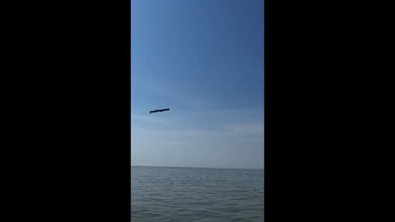 Dagestan fishermen capture close encounter with Russian Kalibr missiles on camera