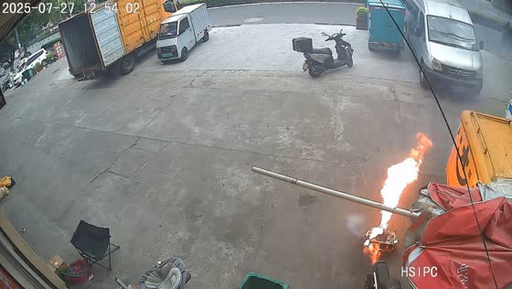 Battery fire erupts unexpectedly in Jiangsu, China