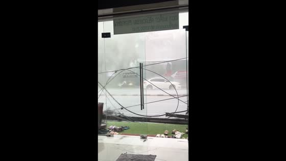 Video captures power poles falling in Hat Yai storm