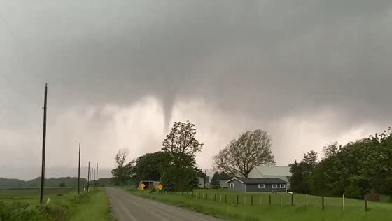 Red Oak, IA tornado captured on video