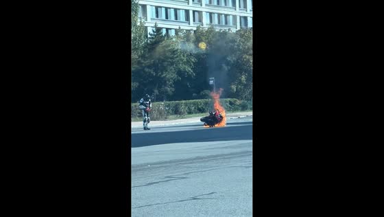Motorcycle bursts into flames on highway in Shanxi, China