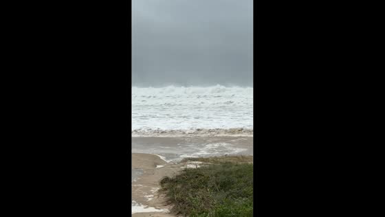 Huge waves hit Gold Coast as Cyclone Alfred approaches in Queensland, Australia