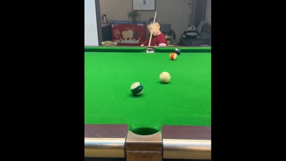 Boy hits himself accidentally while playing billiards in Shaanxi, China