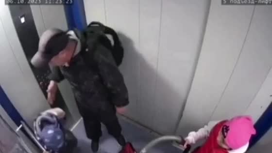 Caught on camera: man in camouflage assaults child in elevator, criminal case opened