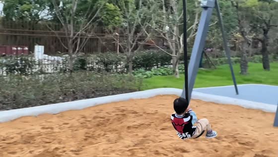 Boy takes a tumble after playground zipline ride in Shanghai, China