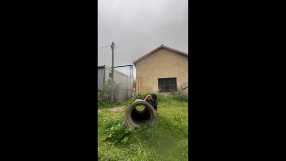 Playful crossing culvert ends with mishap in Laroque d’Olmes, France