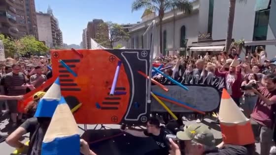 Students protest university cuts with symbolic chainsaw in Córdoba, Argentina