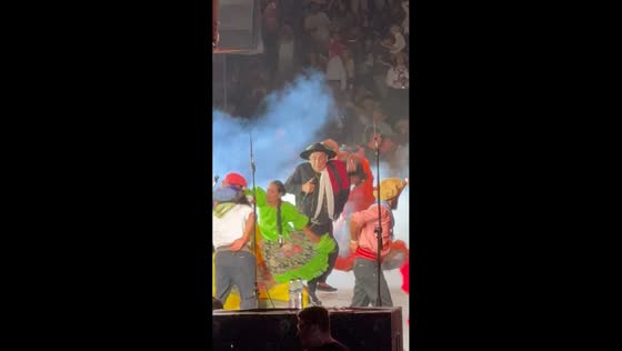 Singer trips during performance in Jesús María, Argentina
