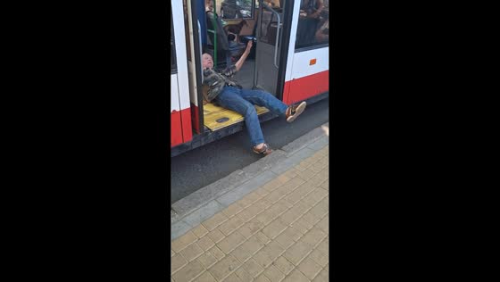 Elderly man trips and falls while boarding bus in Odesa, Ukraine