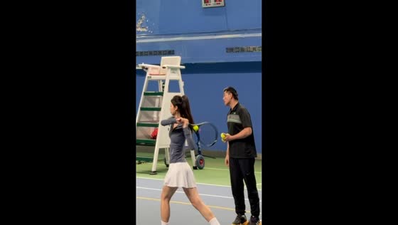 Tennis ball gets stuck on racket handle during practice in Jilin, China