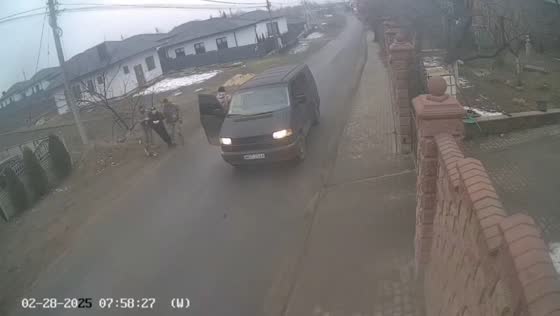 Man flees but gets detained for mobilization while walking dog in Volyn, Ukraine