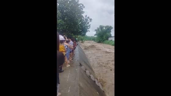 Man swept away in Davao City flood after dike collapse