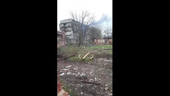 Tank strikes and shelling ravage homes in Donetsk conflict