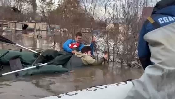 Orenburg emergency rescue saves two in boating mishap