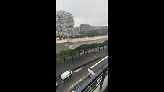Lez River overflows and submerges vehicles during severe storm in Montpellier, France