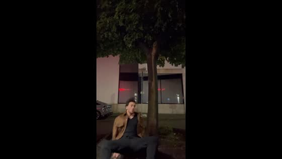 Man’s funny slip while posing for camera in Stuttgart, Germany