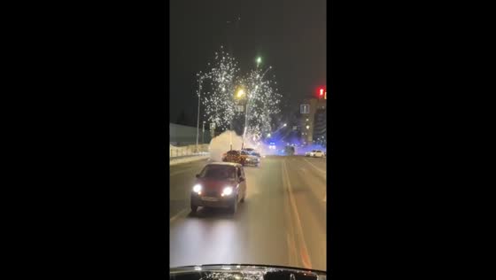 Moscow streets ignite: spectacular drifting and fireworks display caught on video