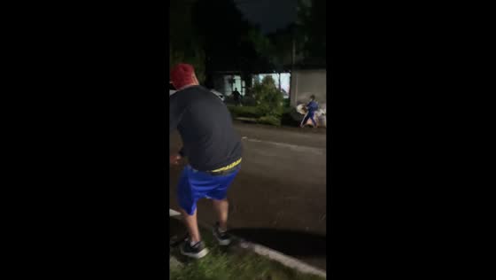 Water balloon game ends in unexpected hit in Ezeiza, Argentina