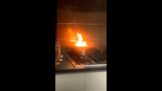 Kitchen fire erupts after oil mishap in Perth, Australia