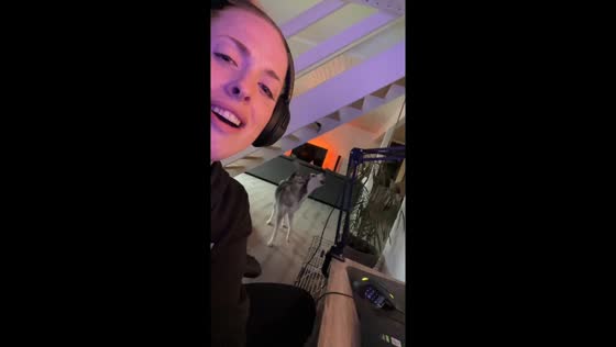 Dog joins owner in singing 'Believe' by Cher