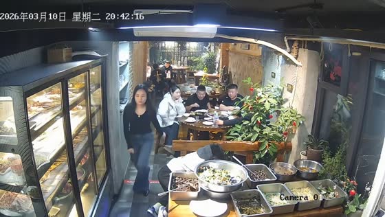 Woman trips on steps inside restaurant in Hebei Province, China