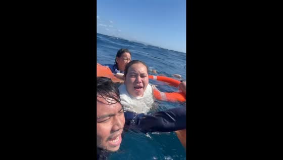 Passengers rescued after wooden boat capsizes off in Bongao, Tawi-Tawi, Philippines