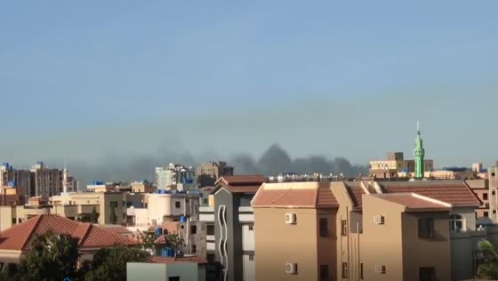 Violent clashes and power struggle shake Sudan